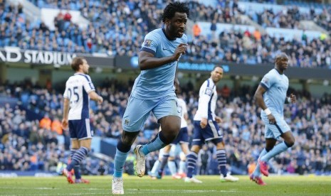 Manchester City's Wilfried Bony celebrates scoring their first goal 