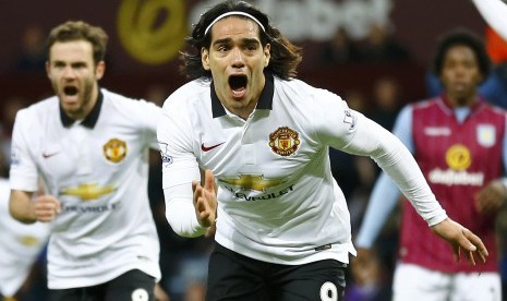 Manchester United's Radamel Falcao celebrates after scoring a goal during their English Premier League soccer match against Aston Villa at Villa Park in Birmingham, central England December 20, 2014