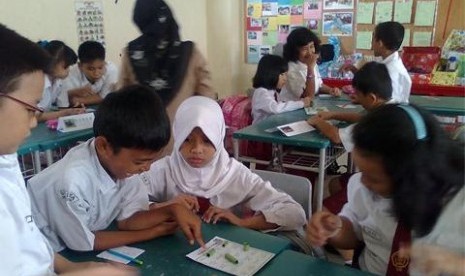 Manfaatkan CD, Siswa Tetap Aktif Belajar