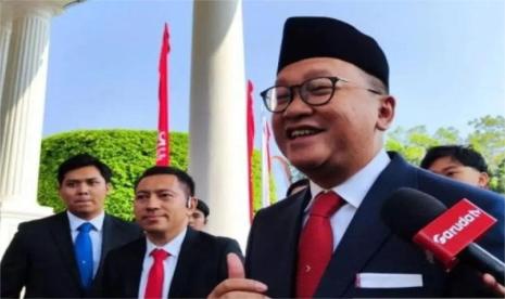 Mantan Duta Besar Indonesia untuk Amerika Serikat Rosan Roeslani tiba di Istana Kepresidenan Jakarta, Senin (19/8/2024) pagi. Mantan Duta Besar Indonesia untuk Amerika Serikat Rosan Roeslani tiba di Istana Kepresidenan, Jakarta Pusat, Senin (19/8/2024) pagi WIB. 