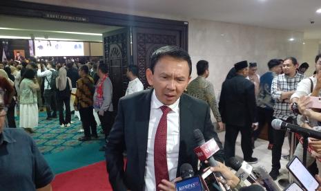 Mantan Gubernur DKI Jakarta Basuki Tjahaja Purnama alias Ahok usai menghadiri pelantikan pimpinan DPRD Provinsi DKI Jakarta di Gedung DPRD Provinsi DKI Jakarta, Jumat (4/10/2024).