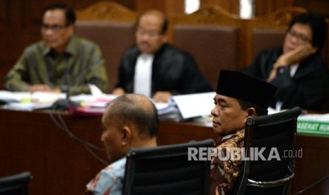 Suasana sidang KTP elektronik 