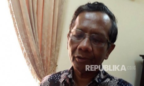 Mantan Ketua MK Mahfud MD di Kepatihan Yogyakarta . 