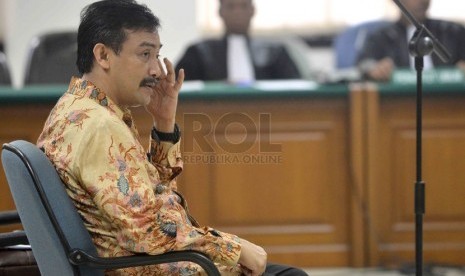 Mantan Menpora Andi Alfian Mallarangeng mengikuti sidang lanjutan di Pengadilan Tipikor Jakarta, Senin (17/3). (Republika/Agung Supriyanto)