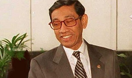 Mantan menteri kuangan, Marie Muhammad.