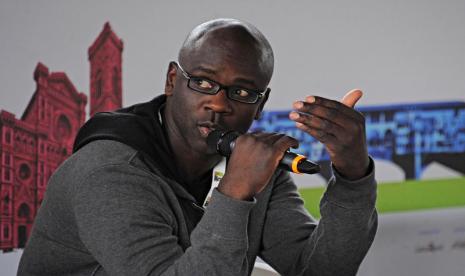 Mantan pemain Barcelona dan timnas Prancis Lilian Thuram.