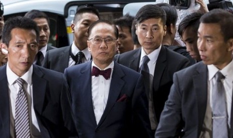 Mantan Pemimpin Hong Kong Donald Tsang (70 tahun) hadir di pengadilan atas dugaan korupsi, Senin (5/10).