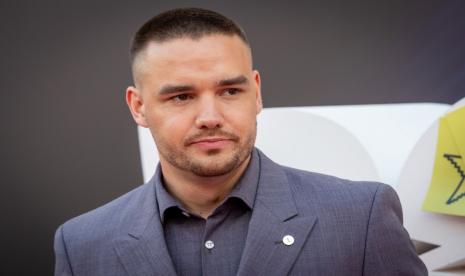 Mantan personel One Direction, Liam Payne. Produser Sam Pounds menunda perilisan lagu Liam Payne berjudul Do No Wrong.