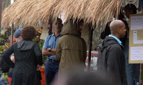 Former US president Barack Obama (third at left) visited Jatiluwih, Tabanan, Bali, Sunday (June 25). 