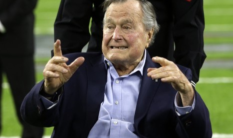 Mantan Presiden George HW Bush