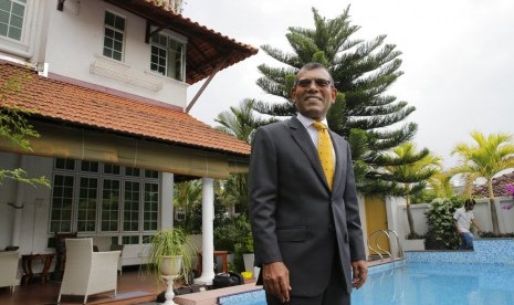 Mantan presiden Maladewa Mohamed Nasheed saat wawancara dengan Associated Press di Kolombo, Sri Lanka, Jumat (2/2).