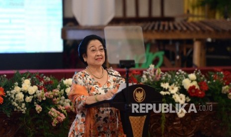 Mantan Presiden Megawati Soekarnoputri berpidato pada Peringatan Konferensi Asia Afrika bertema Keragaman Indonesia di Istana Negara, Jakarta, Selasa (18/4). 