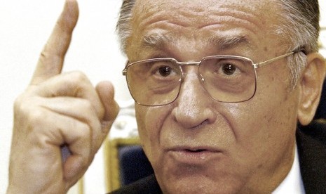 Mantan presiden Rumania Ion Iliescu pada 4 November 2004. 