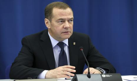 Mantan presiden Rusia, Dmitry Medvedev kerap melontarkan ancaman perang nuklir. 