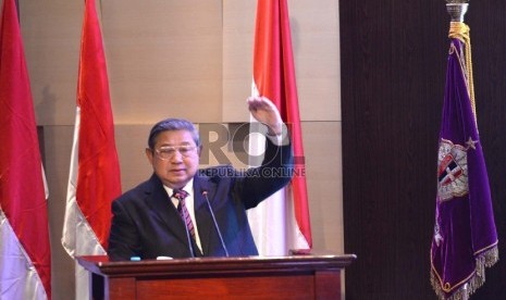 Presiden ke-6 RI, Susilo Bambang Yudhoyono memberikan kuliah umum di Lemhanas, Jakarta, Selasa (8/9).   (Republika/Wihdan)