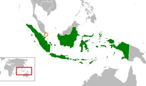 Map of Indonesia and Singapore (in orange circle) 