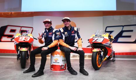 Pembalap Repsol Honda, Marc Marquez dan Alex Marquez.