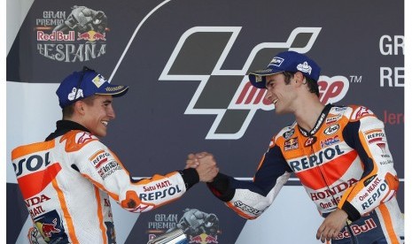 Marc Marquez (kiri) dan Dani Pedrosa.