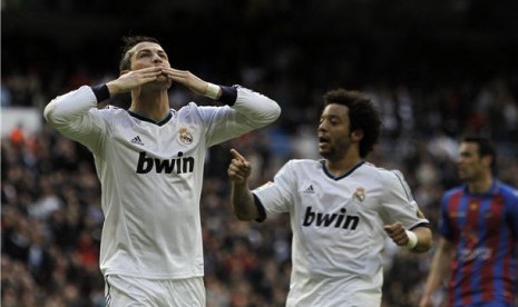  Marcelo (kanan) dan Cristiano Ronaldo 