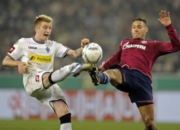 Marco Reus (kiri) saat membela Borussia Monchengladbach.