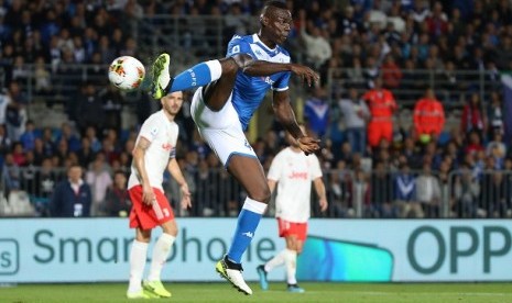 Mario Balotelli saat Brescia melawan Juventus pada Rabu (25/9) dini hari WIB.