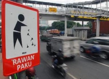 Marka ranjau paku di jalan raya, ilustrasi