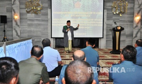 Sertifikasi Cocok bagi Penceramah Formal yang Digaji Negara (ilustrasi).