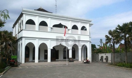 Masjid Abdurrahman bin Auf Yayasan Baitul Ummah Kelurahan Jimbaran, Kecamatan Kuta Selatan, Kabupaten Badung, Bali. 