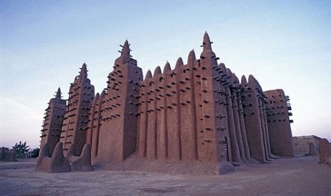  Masjid Agung Djenne di Mali, Afrika Barat.