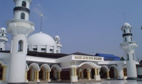 Masjid Agung Sukabumi. Warga Peringati Nuzulul Quran di Masjid Agung Sukabumi