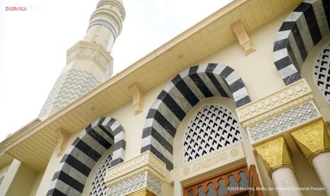 Masjid Agung Madaniyah