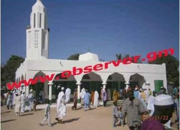 Masjid Akbar Jan di Gunjur, Gambia.