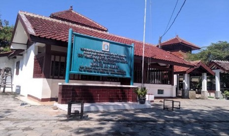 Masjid Al-Alam Marunda juga dikenal dengan Masjid Si Pitung.