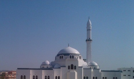 Masjid al-Jum'ah di Madinah, Arab Saudi.