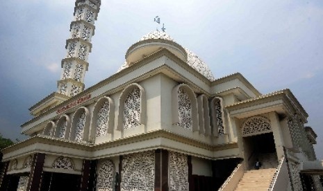 Masjid Al Wiqoyah, Jagakarsa, Jakarta Selatan.