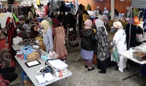 Masjid At Thohir di Los Angeles, California, menggelar Welcoming Ramadan Bazar yang dihadiri oleh diaspora muslim Indonesia dari berbagai penjuru Los Angeles. 