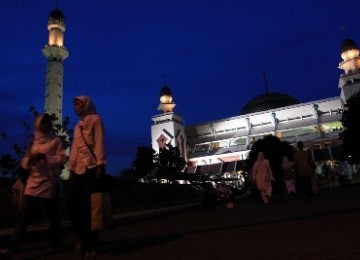 Masjid At-Tin, Taman Mini Indonesia Indah, Jakarta.