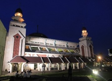 Masjid At-Tin, Taman Mini Indonesia Indah, Jakarta.