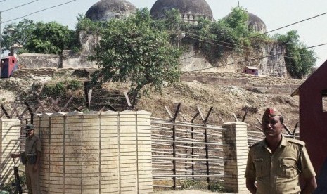 Masjid Babri di Ayodhya, India yang sejak lama menjadi sengketa antara Muslim dan Hindu. Penghancuran Masjid Babri Dikenang Sebagai Masa Kelam Demokrasi di India