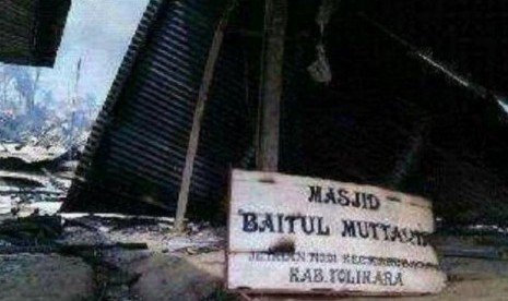 Masjid Baitul Muttaqin di Karubaga, Tolikara, yang dibakar massa.