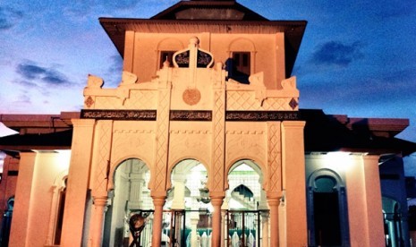 Masjid Baiturrahim, Ule Lheue