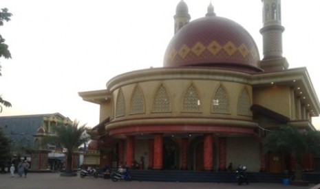  Masjid Baiturrahman di Depok, Jawa Barat.