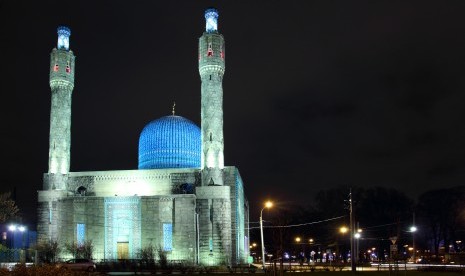 Masjid Biru di Pulau Petrogradsky, Sankt Peterburg.