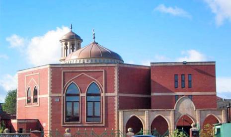 Masjid Central Mosque Rochdale di Inggris.