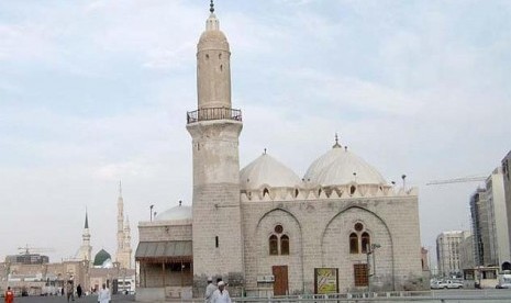 Di Tempat Ini, Rasulullah Melaksanakan Sholat Idul Fitri. Foto: Masjid Ghamamah di Madinah, Arab Saudi.