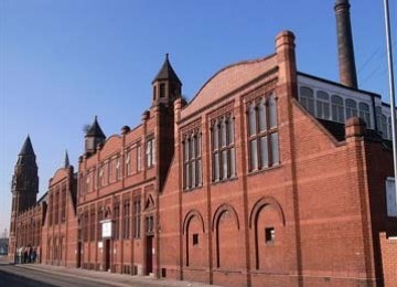 Masjid Green Lane Birmingham Kembali Gelar Sholat Jumat . Foto: Masjid Green Lane di Birmingham