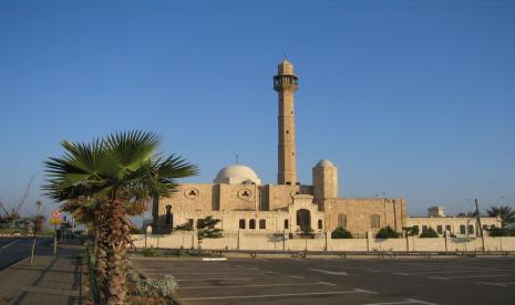 Masjid Hassan Bek atau Masjid Hasan Bey di Israel.