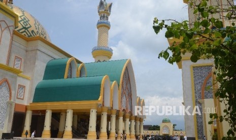 Masjid Hubbul Wathan di komplek Islamic Center Mataram, Lombok, Nusa Tenggara Barat. (ilustrasi) 