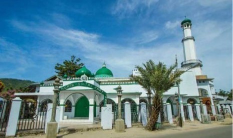 Masjid Hunto Sultan Amai di Gorontalo.