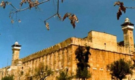 Al Azhar Kecam Serbuan Zionis ke Masjid Ibrahimi Hebron. Foto: Masjid Ibrahimi